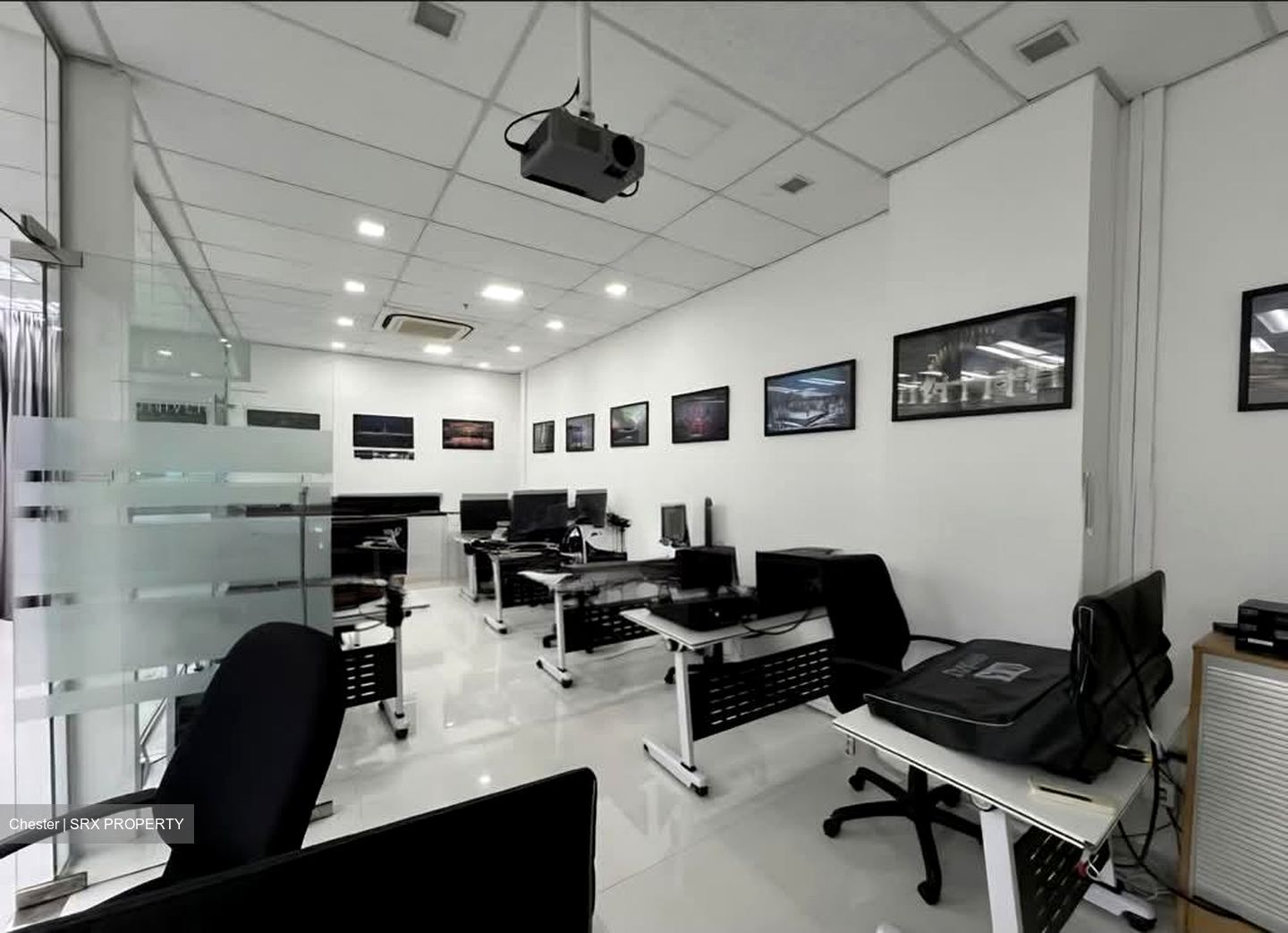 E-centre @ Redhill (D3), Factory #557776551